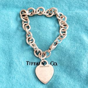 Tiffany & Co. Sterling Silver Link Heart Pendant Bracelet